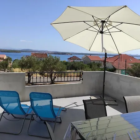 Apartman Vlasta شقة تكون